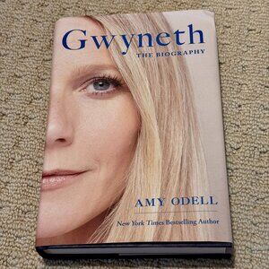 New Hardcover Gwyneth The Biography Book